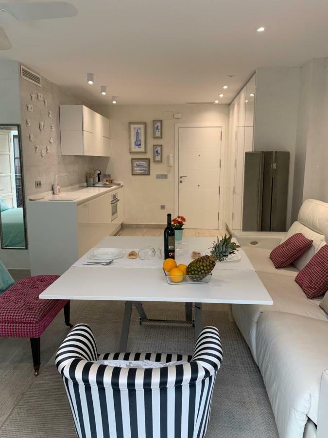 Cathedral Studio, Luxury Studio In Cathedral Area, Parking Optional Sevilla Exteriör bild
